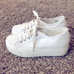 Steve Madden White Shoes